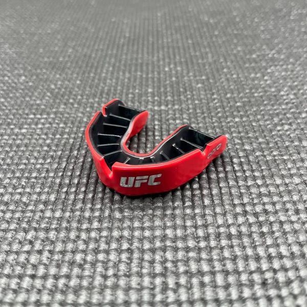 Капа OPRO Silver UFC дитяча (вік до 10) Red/Black (ufc.102515002) UFC_Jr_Silver_Red/Black фото