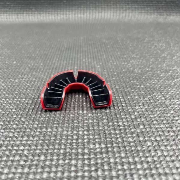 Капа OPRO Silver UFC дитяча (вік до 10) Red/Black (ufc.102515002) UFC_Jr_Silver_Red/Black фото