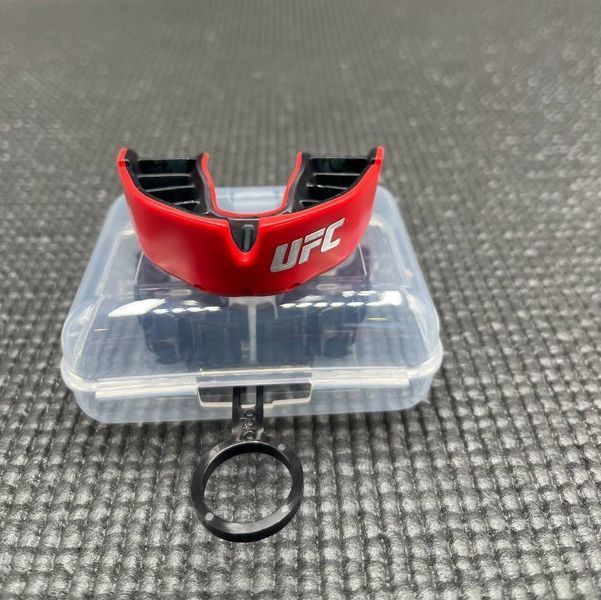 Капа OPRO Silver UFC дитяча (вік до 10) Red/Black (ufc.102515002) UFC_Jr_Silver_Red/Black фото