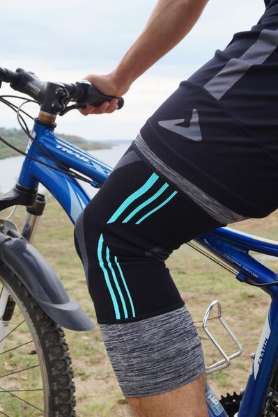 Наколінники Power System PS-6021 Knee Support Evo Black/Blue (пара) L PS-6021_L_Black-Blue фото